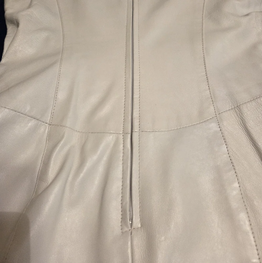 Vakko Sport White Leather Mini Dress - Picture 7 of 7